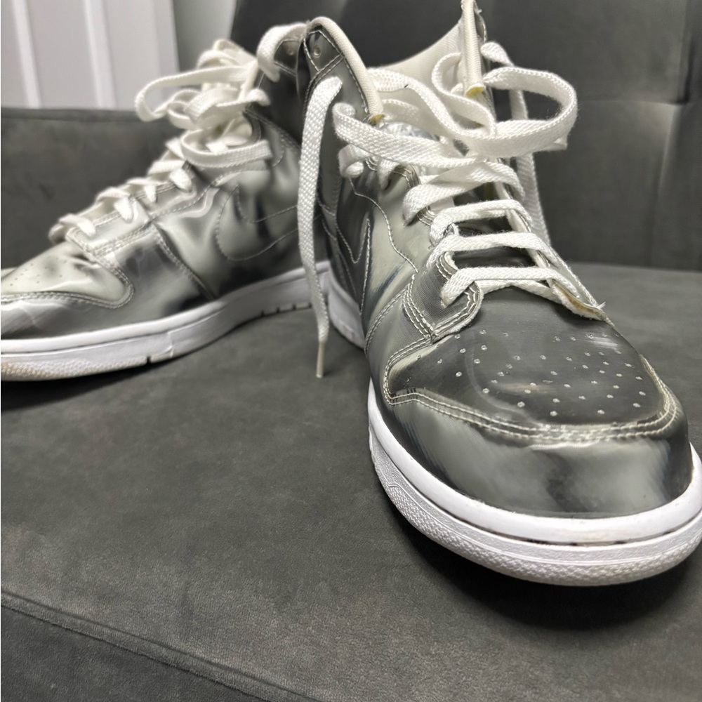 Nike Silver and White High-Top Athletic Shoes